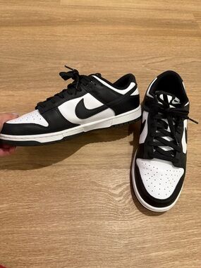 Nike Pandas - Black and White Dunks -Mens
